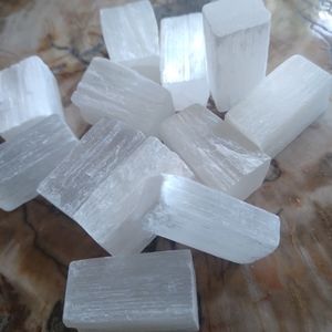 (12) Pcs- 1" Random Mix Selenite Logs
